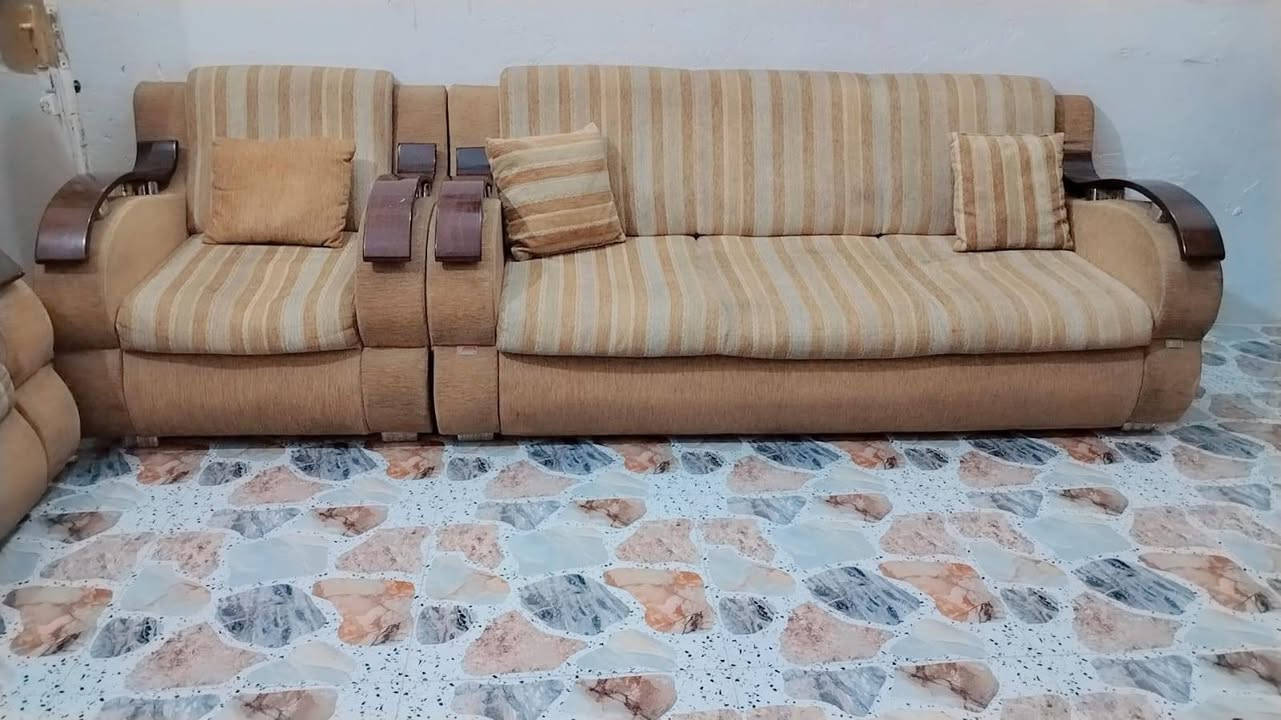 العنوان بوب الشام شارع بيت وزيره
تخم 10مقاعد 180
تنور اسود50
فرن30
قلايه هوائيه 20
دبه غاز 75
التواصل فقط واتساب  ***********
