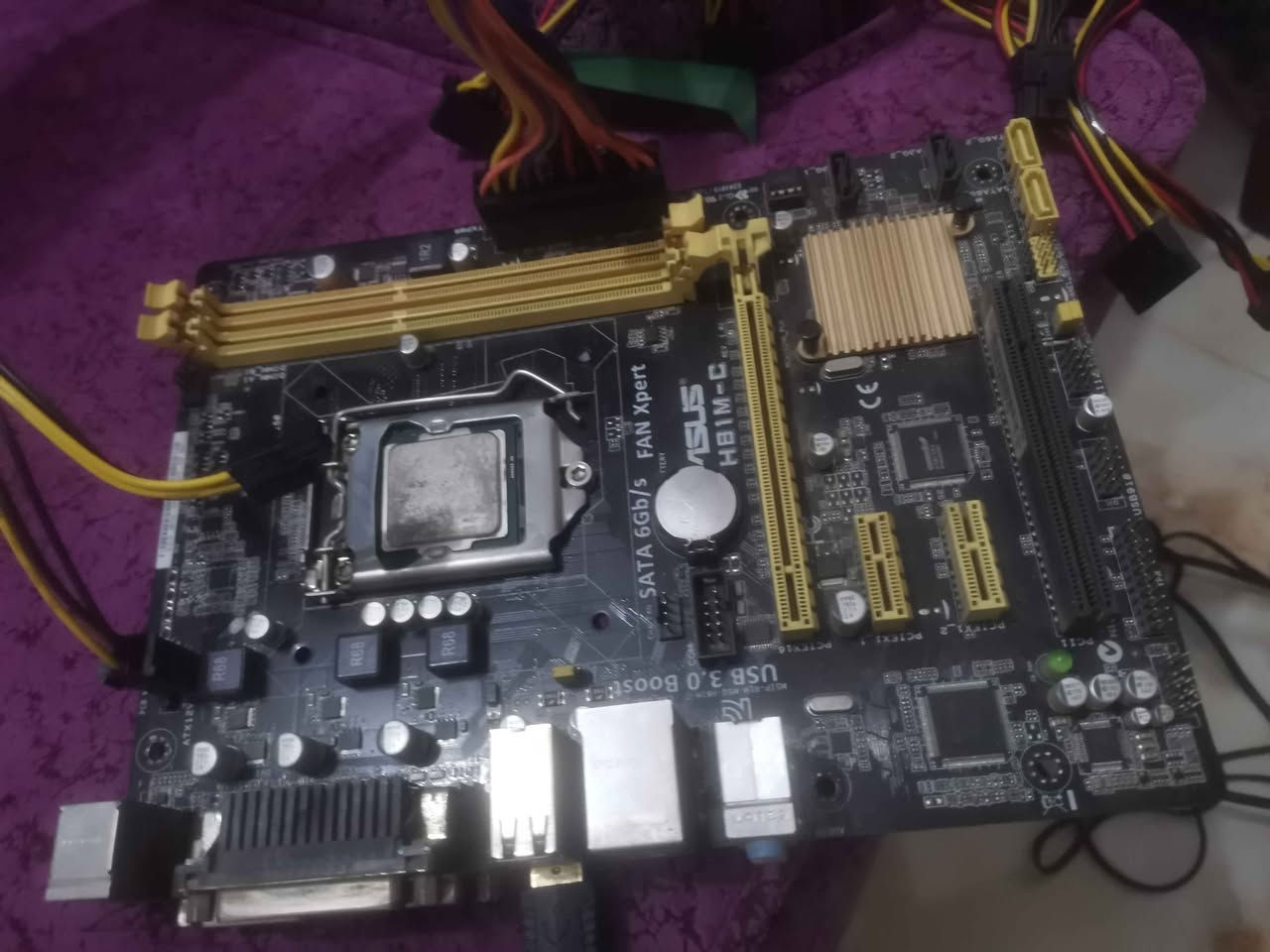 واكو بعد قطع هواي اي شي تريده راسلني
واكو كومبو زيون ب١٠٠
E5 2670 12n 24c
16g 8x2 ddr4
X99 r9 كربلاء, العراق


**إذا كنت صاحب هذا الإعلان وتريد حذفه لأي سبب، رجاءا أرسل رسالة إلى الدعم الفني**