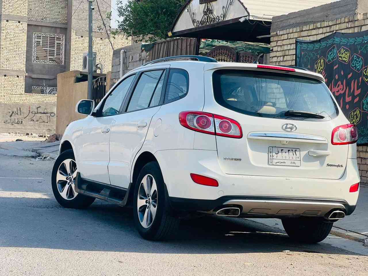 السلام عليكم
سنتافي 12 خليجي 
نص فول 
3قطع تبريد 
فتحه 
4سلندر 
7مقاعد 
ضربتها بنيد مبدل الأصلي 
وشبر بلجاملغ الأيسر 
سعرهاا 138 وبيها مجال بسيط
للاستفسار...***********
