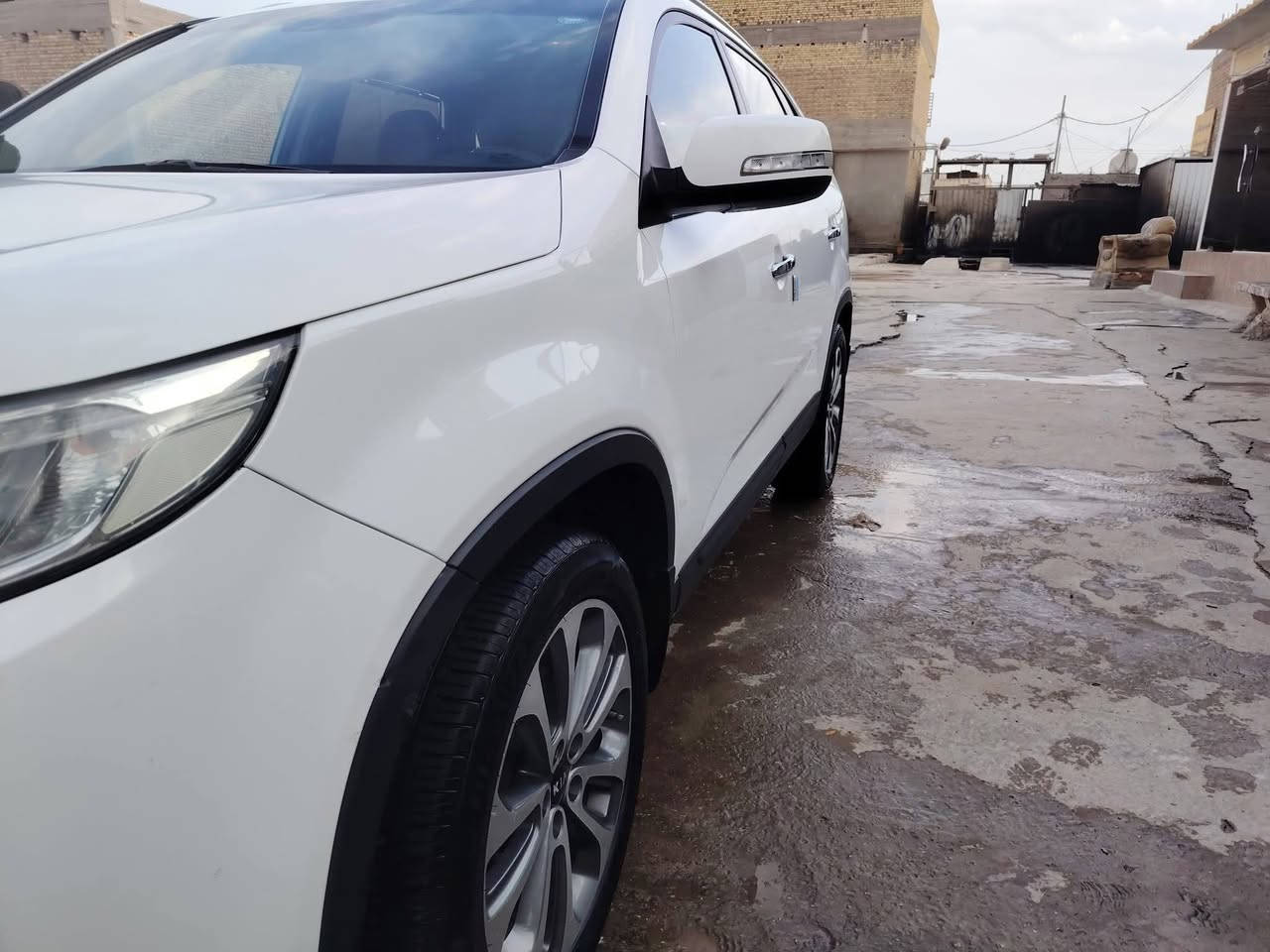 كيا سورنتو 2014 السيارة فول مواصفات عدا البنوراما رقم اربيل جديد السيارة مكفولة كفالة عامة من الصبغ والتبديل مكينة ٤ سلندر مكان السيارة موصل شراي خابر وتدلل 
*********** / ***********
