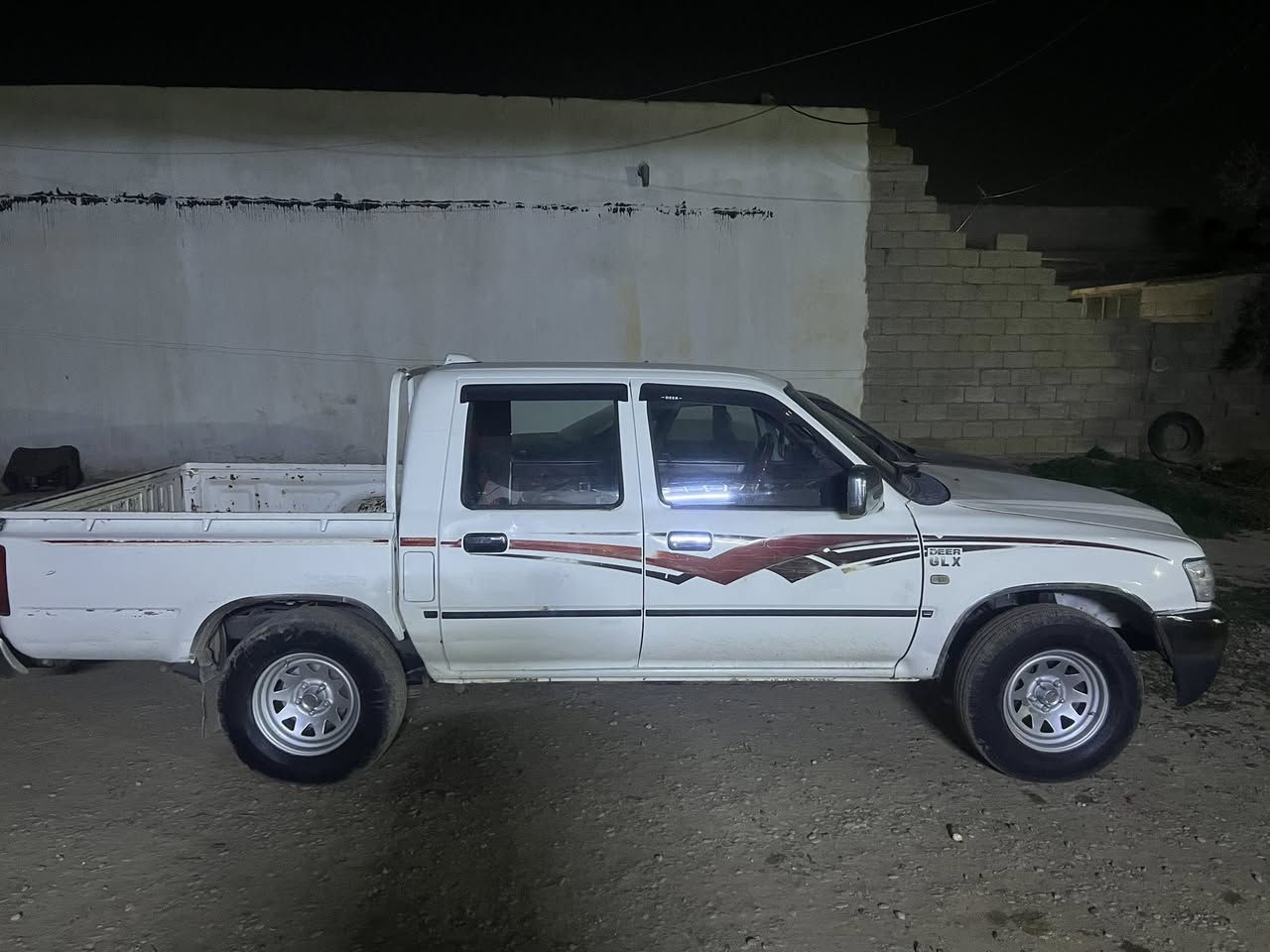 موديل 2006سنويه جديد 2030دفتر بانزين شرط تحويل محرك بشرط سعر 55مكان كركوك ***********
