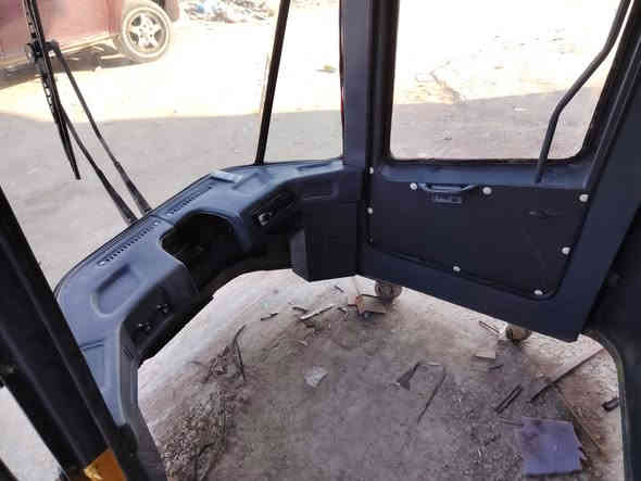 كوماتسو 100
***********
***********
