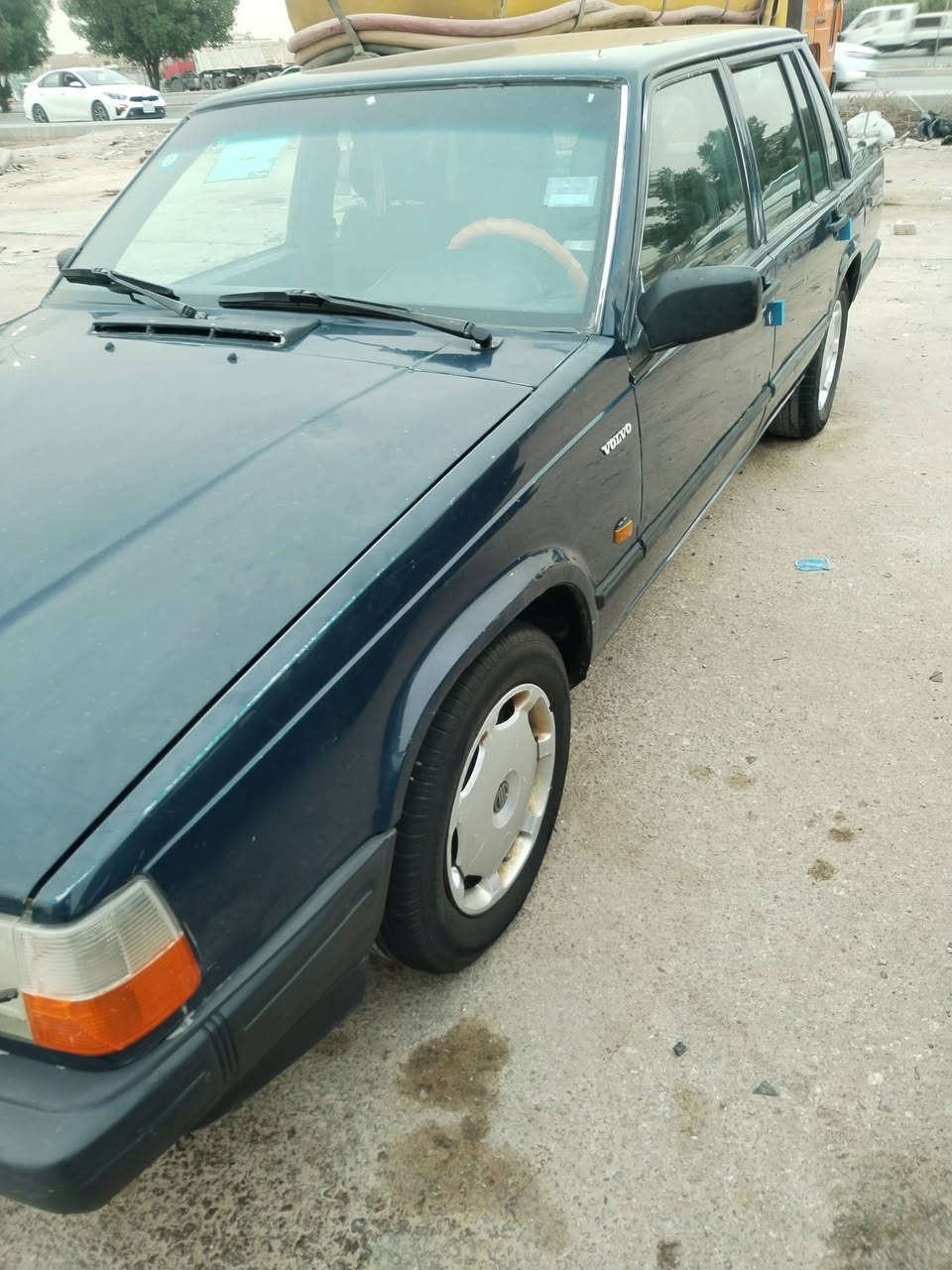 فولفو 740 مديل 91 رقم نجف دولي بسمي سنويه 2031  بخاخ مكفوله ماعده صبغ باب ودور جاهزه منكلشي بس التبريد البوري طاك كون سويي الشراي يخابر وبلخدمه ***********

