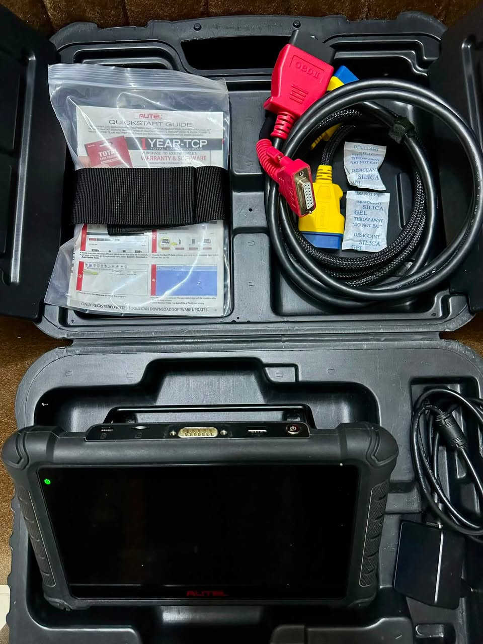 Autel mx900 
جهاز نظيف كلش وخلصان الأشتراك وقيمة اشتراكه 150$ بالسنة 
السعر 300$   وللعلم تحديثاته مستمرة ومتوقفت
***********
