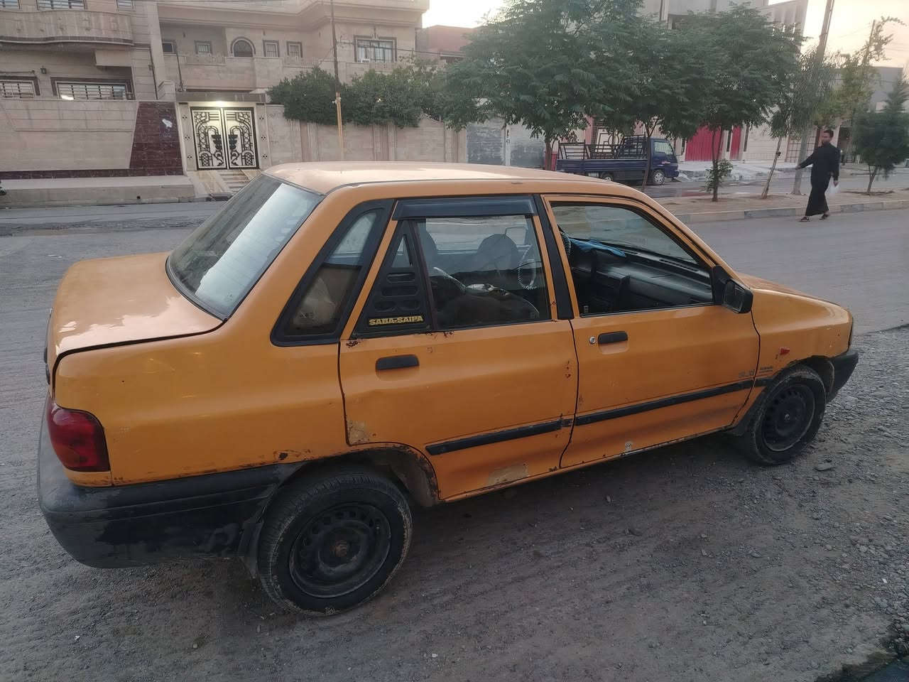 للبيع الموديل 2012 السعر ١٧ لتواصل مع صاحبها ***********
