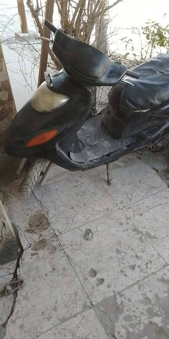 4دراجات للبيع كامكو كامله شلعه معدل كهربائيات شلعه معدل بيها خيط تبخير ب300
دولفين حمرة كامله ب250
دولفين السودة اي نقص مابيها 225
فراشه نقص اشاير فقط 175
حله بكرلي 
***********
