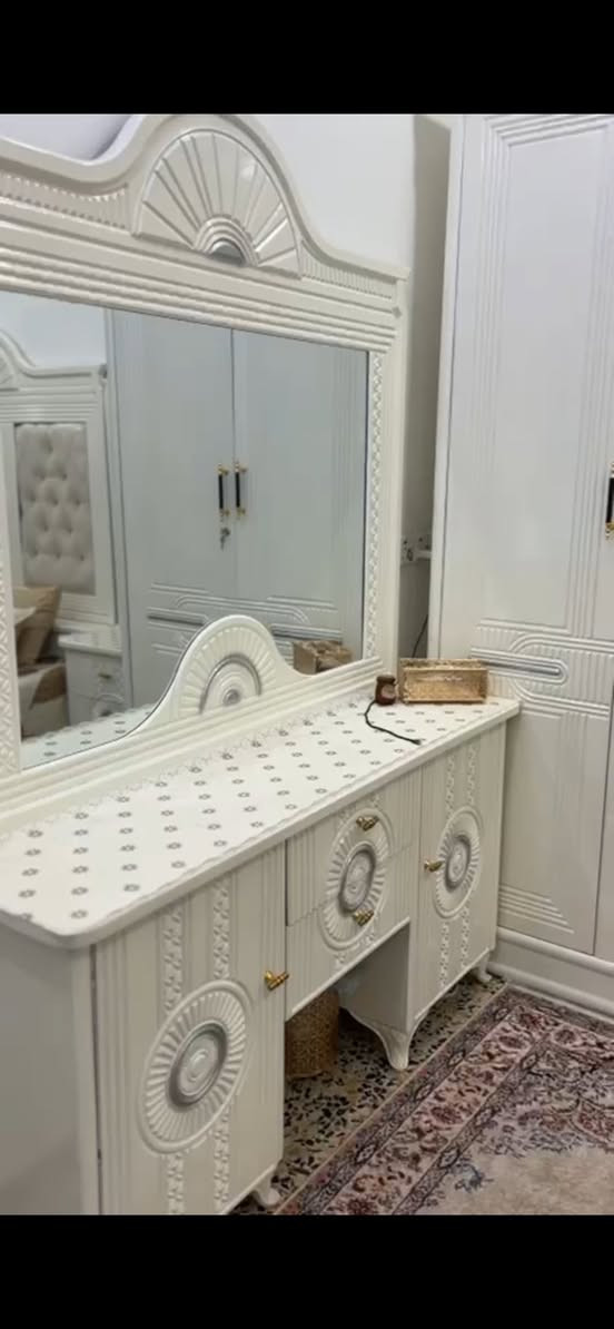 عندي هاي الغرفه استعمال 6اشهر عراقيه دزاين تركي اريد ب مليون و800 ماابيها اي ضرر


**إذا كنت صاحب هذا الإعلان وتريد حذفه لأي سبب، رجاءا أرسل رسالة إلى الدعم الفني**