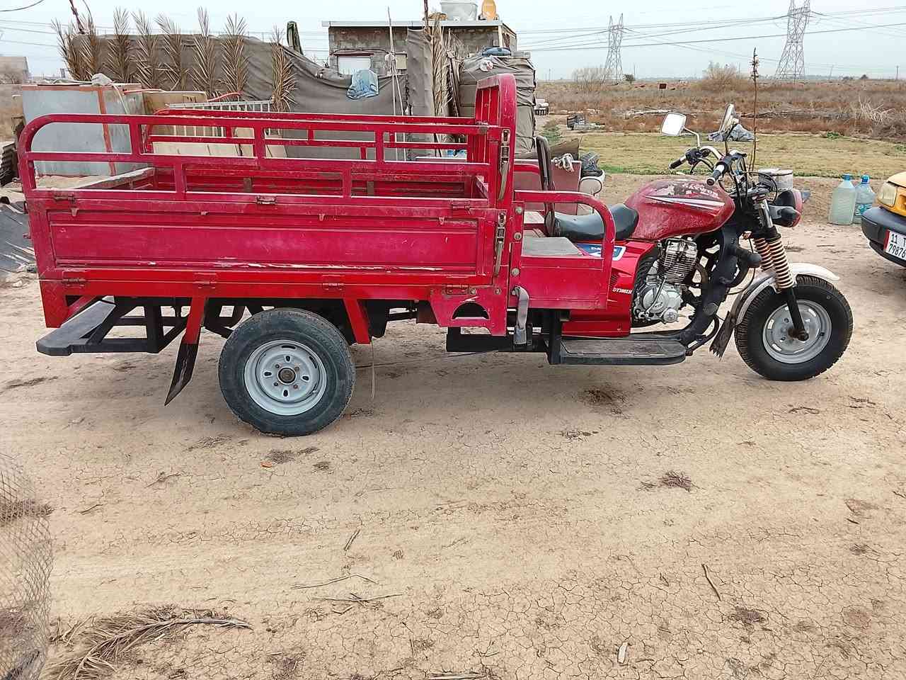 ستوتة دايوان
شاصي مكفول وكشر كلش نظيف بدون خياسات 
كهربائيات شغالة محرك نظيف 
ستوتة جاهزة اوراق رسمية 
السعر مليون ومية 
بغداد حي الرسالة قريب البياع 
***********
