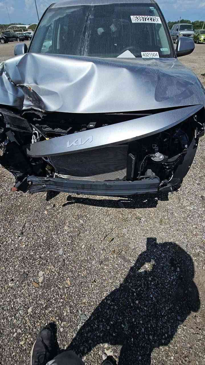 السلام عليكم  كيا سليتوز موديل 2024ماشية 26
حساسات رادارات 

إطفاء أثناء التوقف 

شاشة كبيرة متصلة

تبريد قطعتين

محرك 2000دوش المرغوب

حادثها مثل ماموضح بل صور 

تبديل بنيد فقط وجاملغ بي بارد

كفالة كير محرك صدر كهربائيات 

سيارة بدون اي نقص 

السعر 149 وبيها مجال

المكان بغداد الشعب بوب الشام

رقمي ***********
