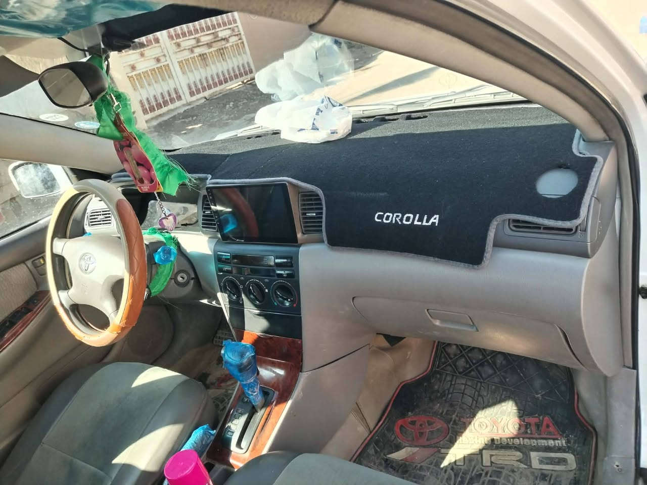 السلام عليكم كورله نحله مديل 2007رقم بغداد دولي بسمي كير محرك مكفولات تبريد ثلج تخم تاير حداديه خلفي امامي جديد السونار مرفق بلمنشور السعر 92رقم الهاتف ***********مكاني ديالى
