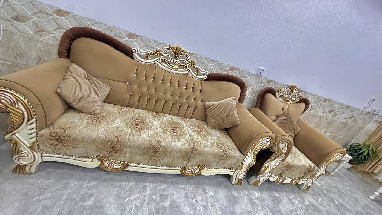 مرحبا
قنفات للبيع ١٠ مقاعد 
كولش نظيف وجديد والدوشمة مضبوطة مابي اي عيب 
السعر ٥٥٠ وبي مجال


**إذا كنت صاحب هذا الإعلان وتريد حذفه لأي سبب، رجاءا أرسل رسالة إلى الدعم الفني**