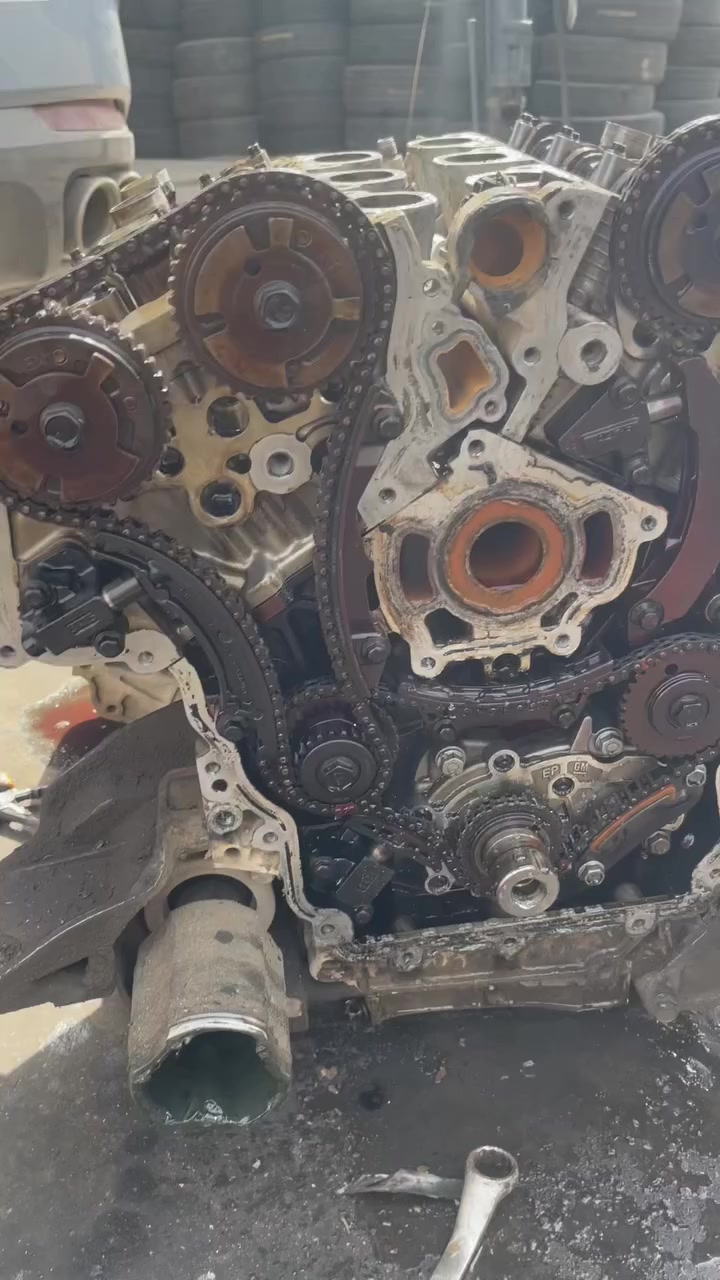 السلام عليكم اخوتي الطيبين شرفنا الأخ ابو علي من محافظة بغداد جاب السياره بكرين السياره بيها سنتر ومعوجه ولفات كملتها وهاي النتيجه كدامكم يتوفر جميع قطع غيار ترافس جمسي اكاديا #شوفر_اكاديا_ترافلس_ترفس_ترافس_كمارو_كامارو
#فيتر_امريكي_محركات_مكاين_تجفيت_وارد_ضمان
#امريكي
#تجفيت_بغداد_المشتل اخوكم علي الفيتر ***********
