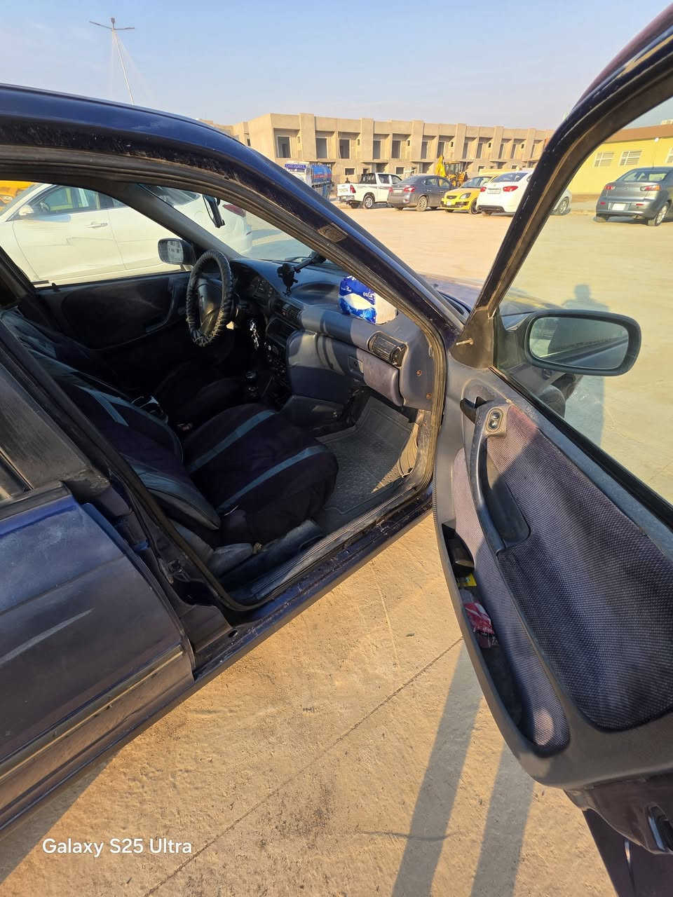 السلام عليكم
للبيع استرا صالون
كير عادي
محرك 16  
موديل 1993
رقم بغداد جديد
بأسمي اني الشرعي مالها
السنوية عضم
هزه جديده
قفل مركزي
طخم جديد
باتري جديد
مكاني موصل الأيمن 
السعر 43 ورقة 
رقم الهاتف ***********
