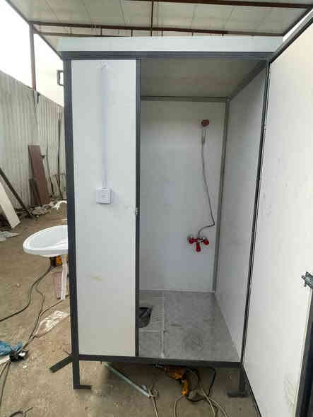 حمام تواليت مشترك 120*100 بي في سي بنل
السعر 350 الف 
العنوان بغداد العبيدي او النهضه
***********
يوجد توصيل محافضات
