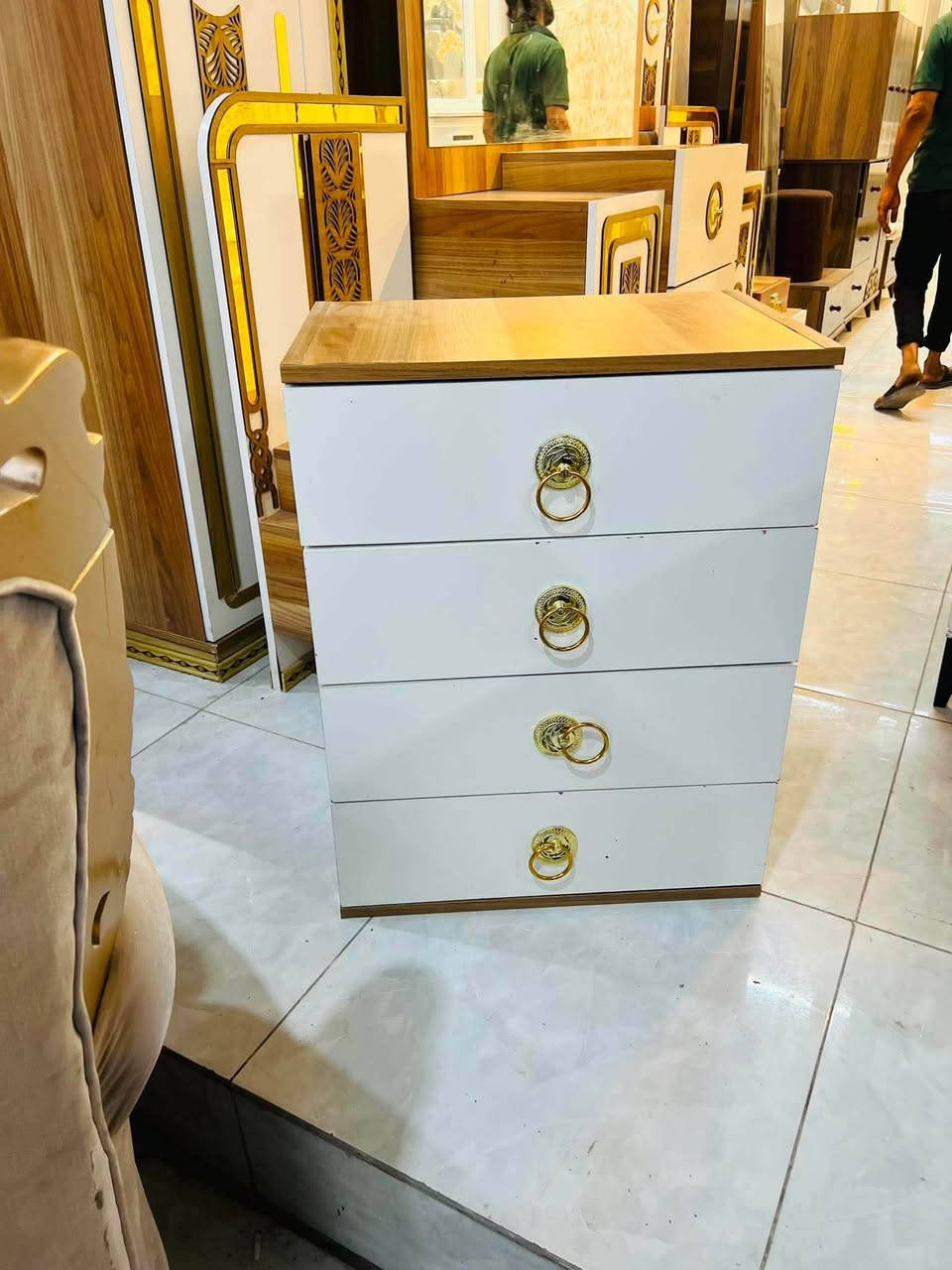 غرفة تركي مستخدم 8قطع بسعر  650 شامل الشد والتوصيل داخل بغداد


**إذا كنت صاحب هذا الإعلان وتريد حذفه لأي سبب، رجاءا أرسل رسالة إلى الدعم الفني**