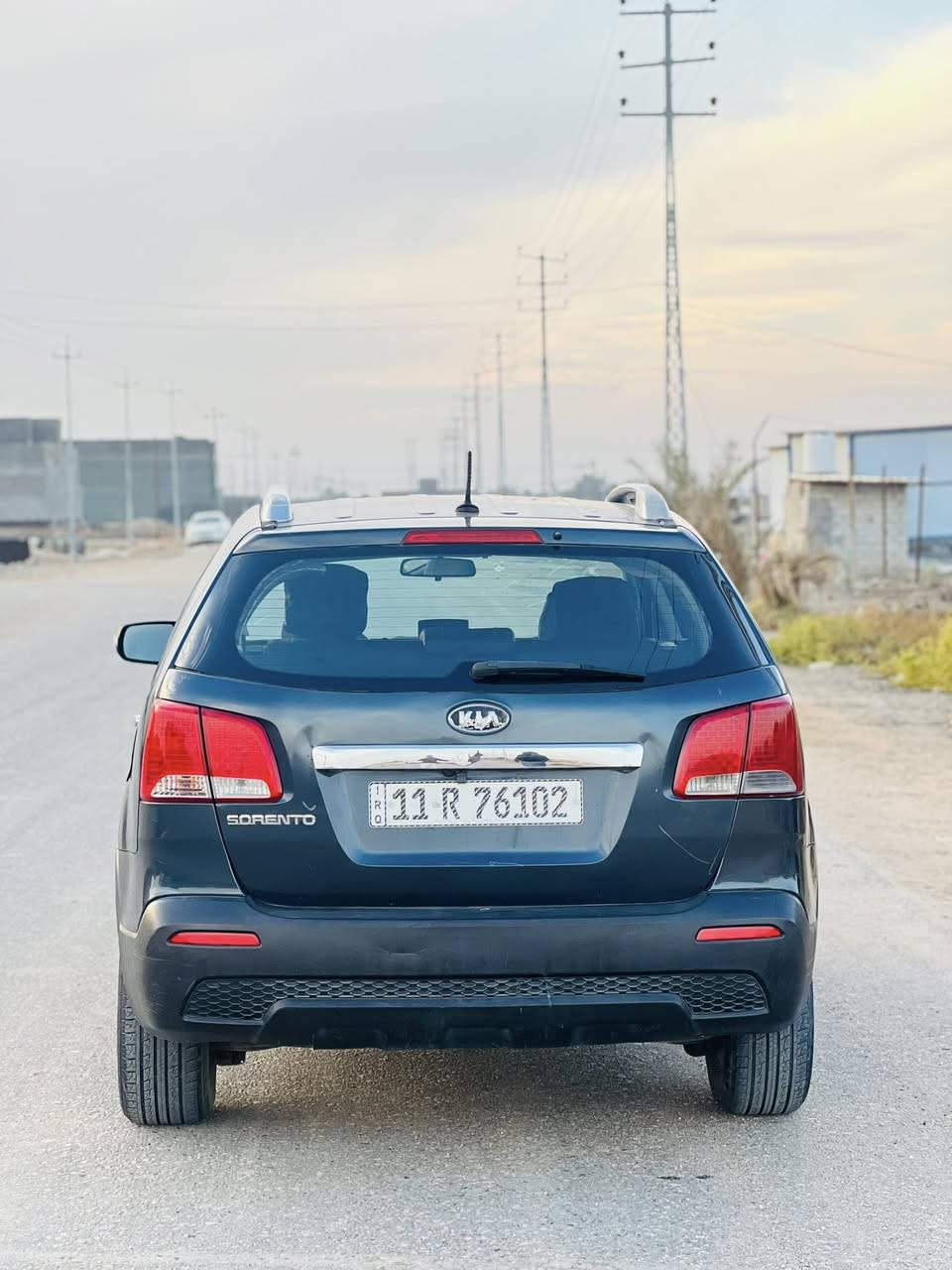 سلام عليكم سورنتو2014كير ومحرك وحداديه كفاله تخم تاير جديد مال جناي جاهزه الاخير محرك6سلندر  دوش المرغوب 7راكب 3قطع تبريد سنويه ال2030رقم بغداد انكليزي بيها3قطع صبغ فقط السياره كلش جديده 
السعر142وبيها مجال 
الاتصال***********
مامتواجد بلخاص 👆👆
مواصفات السياره 
تحكم استرين 
شاشه 
كامره 
كشنات جلد 
تبريد 3قطع 
7راكب 
اشاير بلمري
