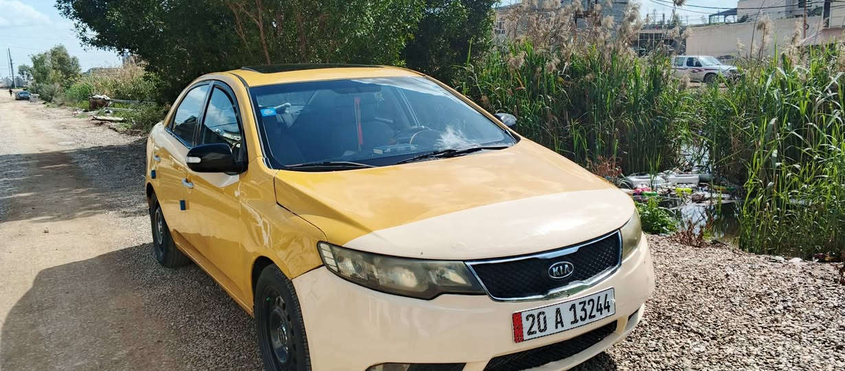 السلام عليكم فورتي موديل 10 للبيع صدر تبريدكله شغال مكان السياره بعقوبه ديالي ضررهه جملغ الامامي كير مكينه خيرمن الله مراوس حسب القناعه مصفره هيه وغرامات ***********
