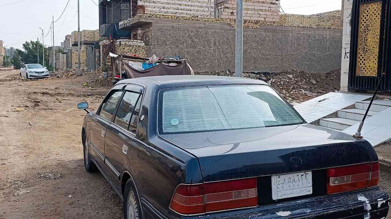 راس الثور تكم موديل ٢٠٠٠
مكينة vvt-i 3000  وكير بالكارتون تشلع الگاع
سيارة جوانبهه موس تلمع 
دشبول جديد كارتون
شاشة اندرويد 
تبريد الا ثلاجة شرط الفحص 
السيارة كصتين قمارة وجنطة رقم صلاح الدين فقط وكالة 
كل التفاصيل ذاكرهه فلا تسأل شبيها شراي اتصل بيك خير وتدلل
سعرها ٤٨ فقط وبيه مجال كلش بسيط
مكان السيارة : ديوانية / المهناوية 
***********
