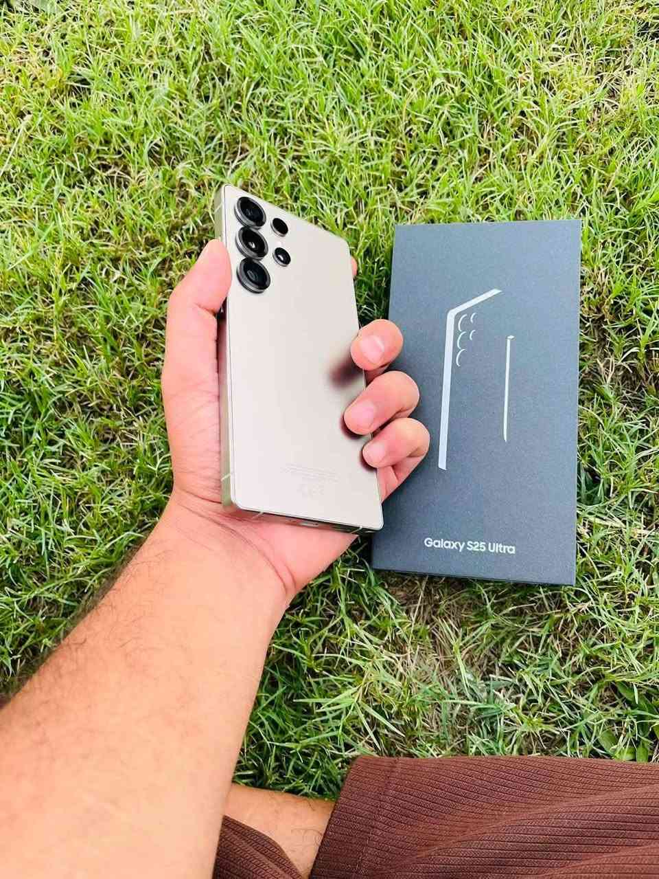 السلام عليكم ، 25 Ultra جهاز استخدام
20 يوم ذاكره 256 ، ملحقاته كارتون ، شاحن اصلي كفر ولزكه ، السعر 1150 الف ، مكاني الرميثه ، ***********
