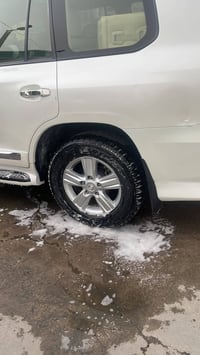 لاندكروز • ٢٠١٤ • ١٣٧٠٠٠