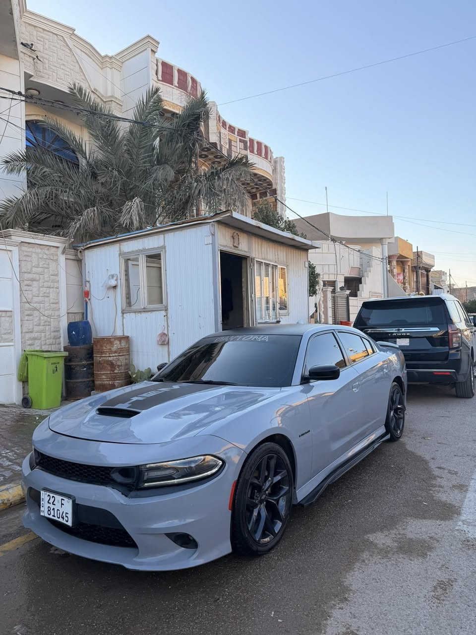 السلام عليكم 
للبيع دوج چارجر 
الموديل : 2021
اللون : سموك 
الفئة : R/T
حجم المحرك :5700cc
الضرر : الجاملغ الخلفي والباب الخلفي صبغ
مكان السيارة : بغداد 
رقم السيارة : اربيل بأسمي تحويل مباشر 
شاشة كبيرة / حساسات خلفية / super track pack / نضام صوت الباين / كشنات جلد احمر وبقية مواصفات الrt 
الممشى :87mi
السياره كاملة ومابيهه اي نقص ان شاءالله 
والسونار مرفق بالصور 
سعر السياره :26.800$
***********
