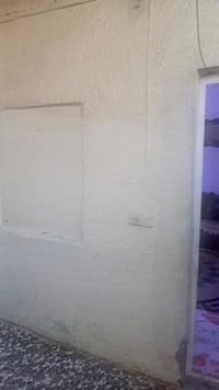 بيت للبيع مساحه 100 متر واجهه 10 ونزال 10 الزراعي سنه 25 البيت التاجي ...