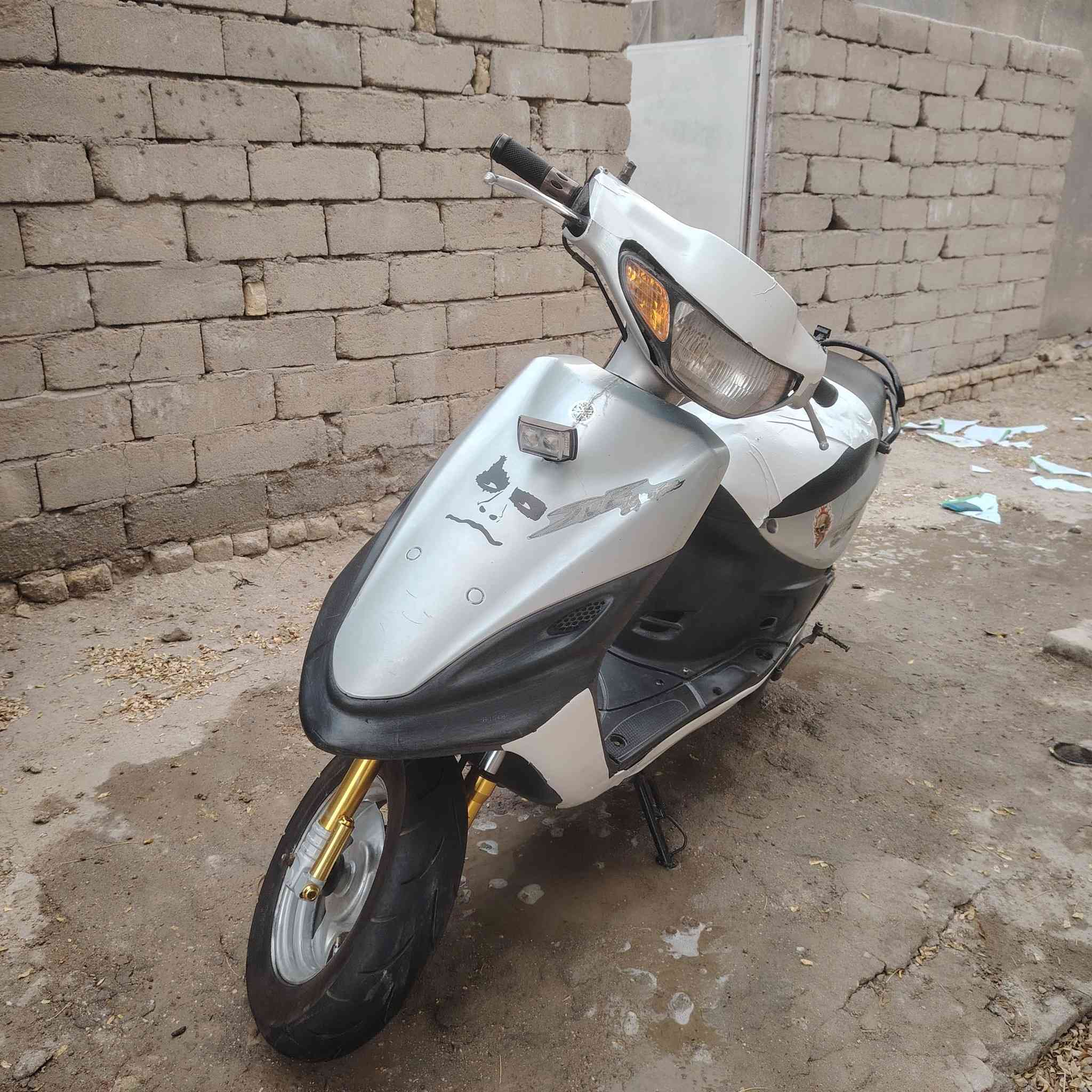 دراجه ماكس قجمه للبيع ما ناقصه شي تجي وتشوف بعينك سوق الشيوخ كرمت بني سعيد السعر 400وبيه مجال للشراي ❤️


**إذا كنت صاحب هذا الإعلان وتريد حذفه لأي سبب، رجاءا أرسل رسالة إلى الدعم الفني**