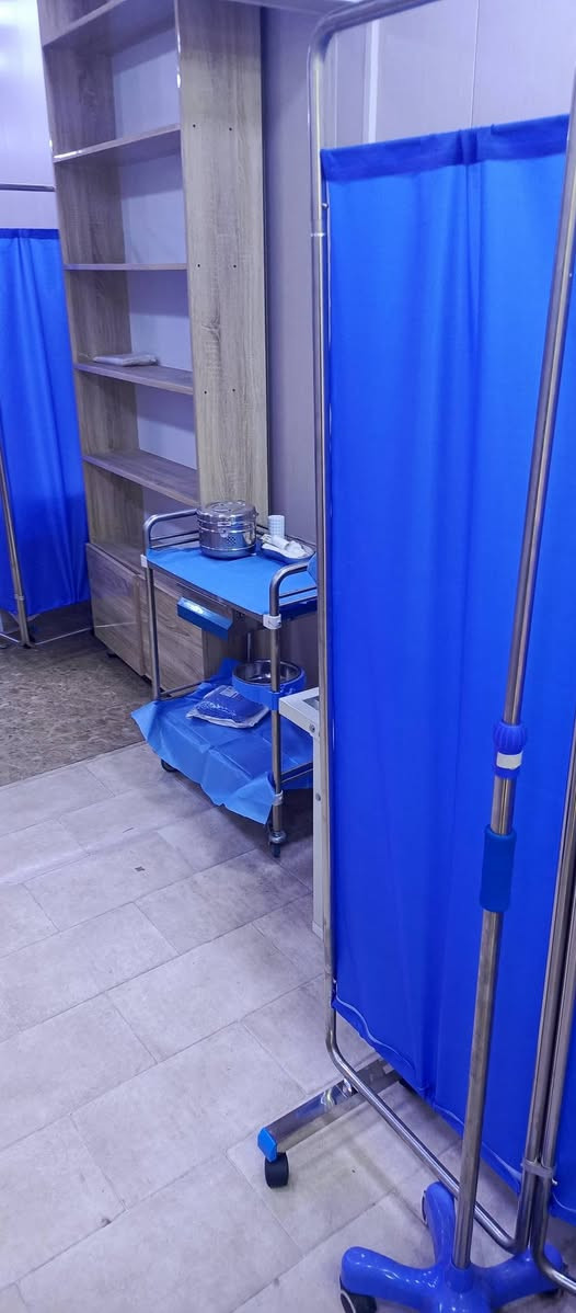 عياده جوهرة الصالحيه التمريضية
تداوي زرق ابر  عمل الكانيولا تجبيس الكسور خياطه الجروح قياس الضغط وقياس السكر خدمه تمريضيه منزليه على مدار ٢٤ ساعه الهاتف *********** والواتس اب *********** 

العمارات الزرقاء عمارة ٣٢
