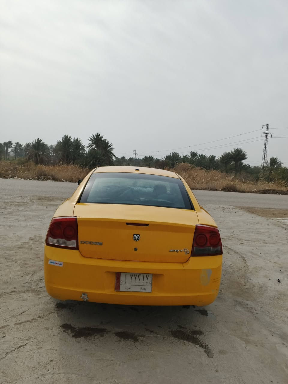 السلام عليكم دوج جارجر 2010 اصل السياره كير ومكينه بشرط تبريد عربانه خلفيه صار اسبوعين من شادها حداديه جديدة رقم بغداد باسمي سيارة خطها حلة بغداد مصفره هيئة وغرامات مكان السياره بابل الحلة السعر 98 وبيها مجال بسيط للاستفسار رقم الهاتف ***********
