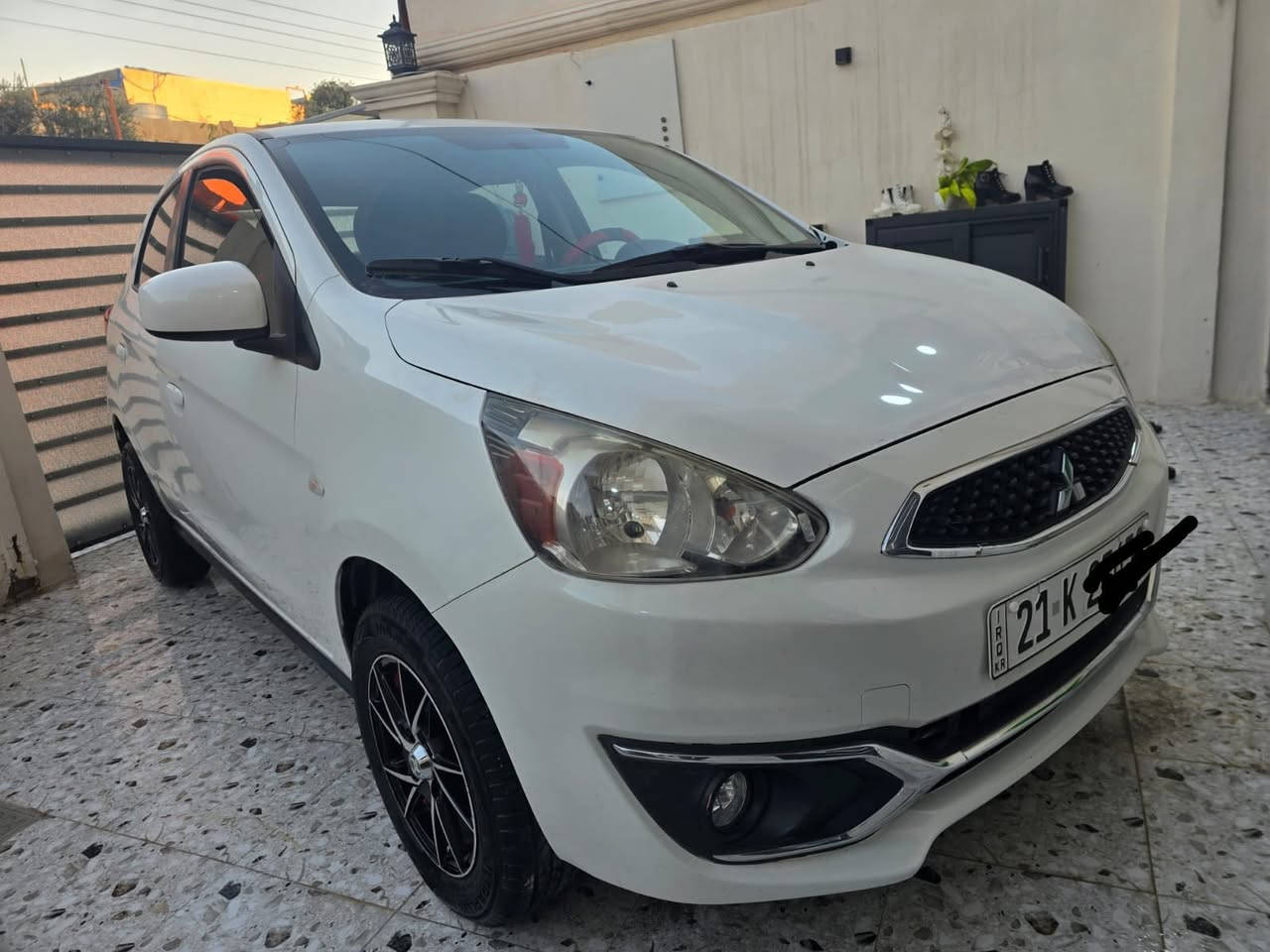 مسبوشي ميراج موديل ٢٠١٧ اوتو جديد مال بيت كابون بانزين محرك وكير شرط رقم جديد سنويه لل٢٠٣٠ وهزه جديد ويل كروم تخم تاير جديد..السياره بدون حادث. الصبغ مأشر ..مكاني كركوك السعر ٧٩..الاتصال عالرقم ***********
