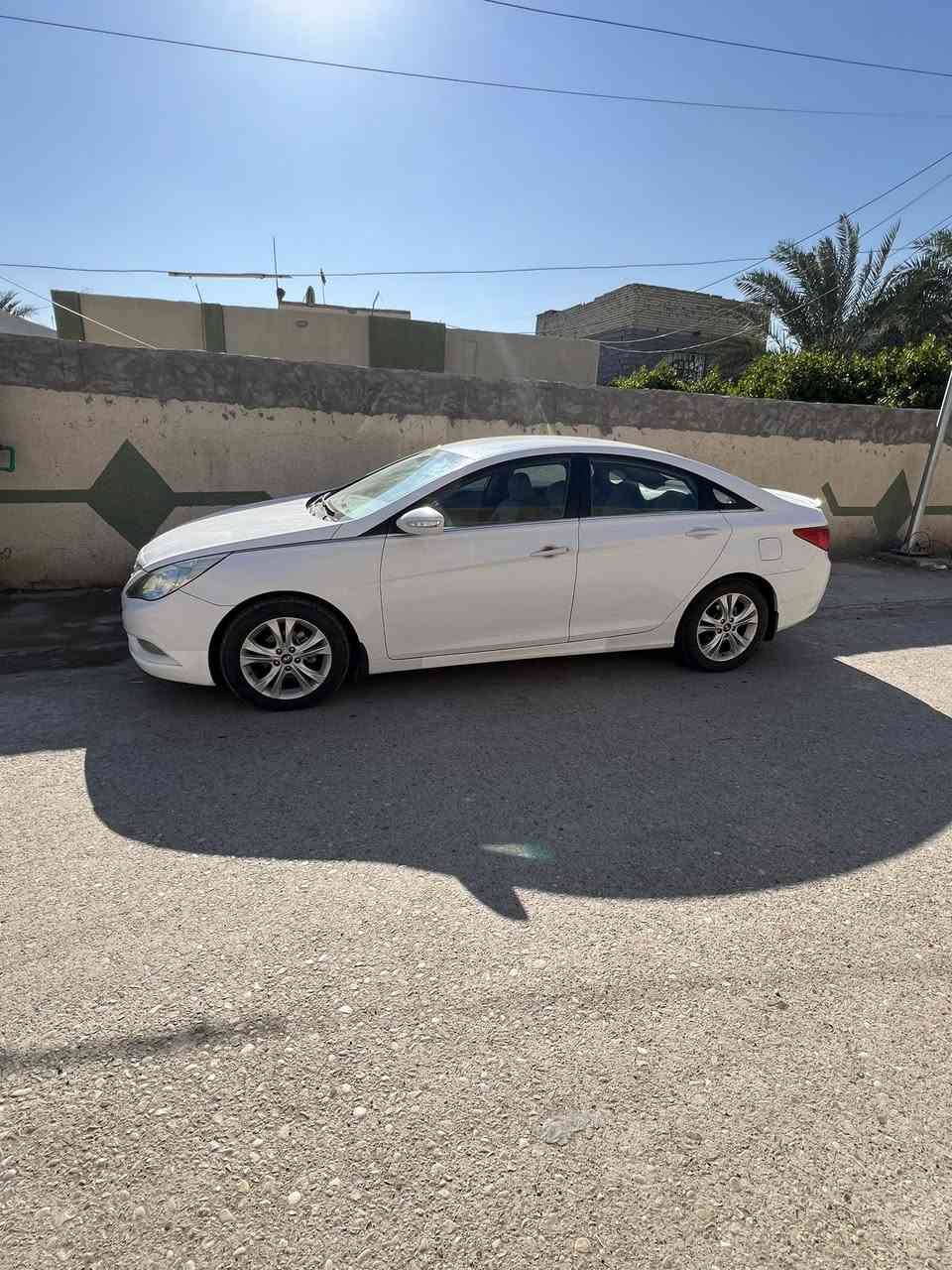 السلام للبيع
سوناتا خليجي مظلع 2012 الشركة العامة 
محرك 2400 مكفولة من  كير ومحرك وضربة  رقم اربيل باسمي تحويل وكالة شوكت ما يعجبك السعر 135 ورقة سياره نظافة 90‎%‎ بعده لوك 
العنوان بغداد المدائن
 واتس اب واتصال ***********
على الفيس غير متواجد 
اي استفسار الاتصال برقم الهاتف
تعليقك يدل على ثقافتك وتحياتي الكم 
ولمدير الكروب
