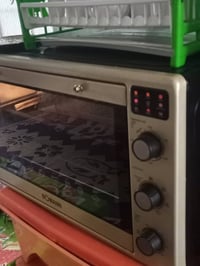 اوفن حجم 70لتر بعد جديد استعمال قليل شاشه بي السعر 50 حرارة عالية الجو...