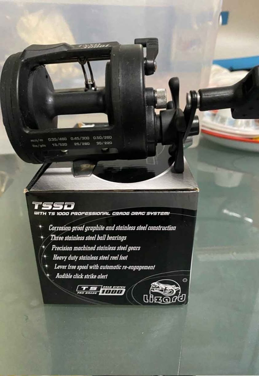 اغراض صيد
البكرة هي بكرة صيد من نوع "TSSD-3000L" أو "TSSD-4000L" تستخدم للصيد البحري (Trolling). 
تتميز بهيكل مقاوم للتآكل.
تحتوي على ثلاثة محامل من الفولاذ المقاوم للصدأ.
تحتوي على تروس مصنوعة بدقة.
مزودة بنظام رافعة للتحرير الحر للبكرة مع منبه صوتي.
السعر ٤٠ الف البصرة, العراق


**إذا كنت صاحب هذا الإعلان وتريد حذفه لأي سبب، رجاءا أرسل رسالة إلى الدعم الفني**