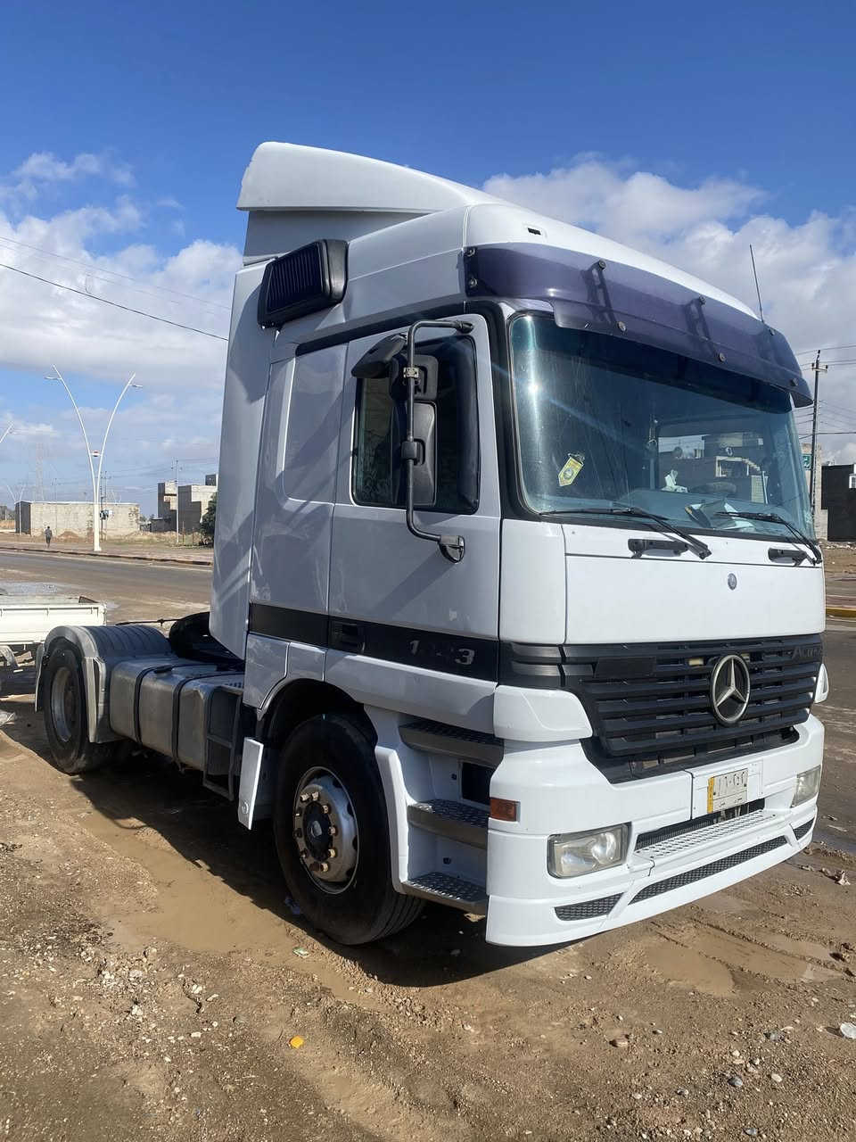 السلام عليكم 
اكتروز موديل 98 
مربوطه عربانه بدن ثابت ذو جوانب متحركه 
رقم نينوى لل 2029
تخم تاير جديد
السعر 185 وبيها مجال 
***********
***********
المكان سامراء
