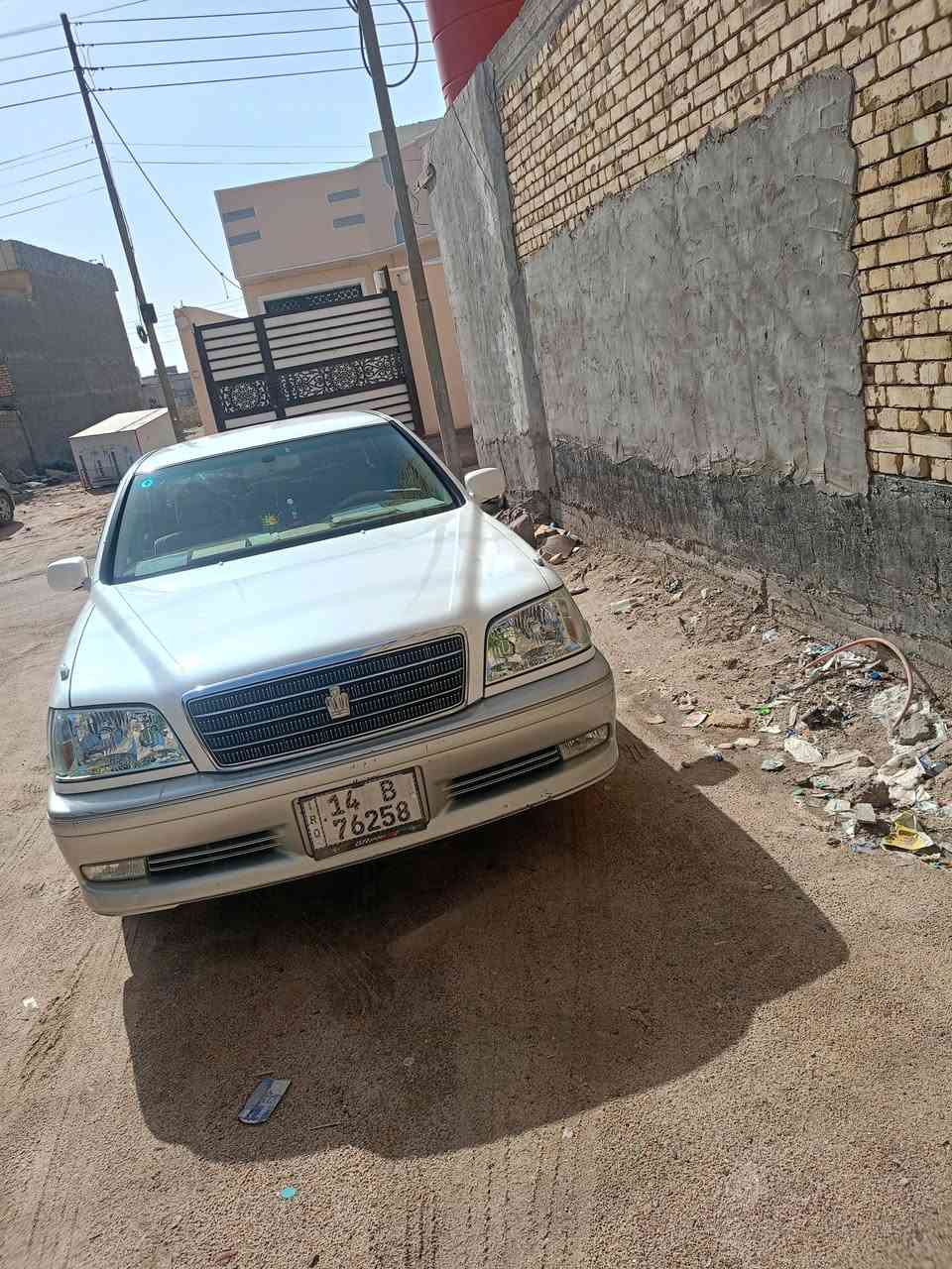 تويوتا كراون (جنون) للبيع مديل 2002دخول جديد مسجله رقم بصره نكليزي شرط تحويل سياره فول مواصفات اربع دكم ثلاجه تحكم ستيرن برده تبريد خلفي امامي مضخم صوت شاشه بلازمه كرستال بلاد لايت زنون اصلي سويج بصمه
سياره كفاله سياره جديده محرك ديفور الكبير
السعر168ورقه 
البصره ابو الخصيب العوجه 
***********
***********
