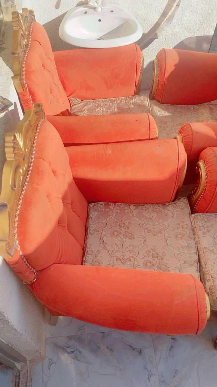 طخامة وديوان نضيفة اخت الجديد للبيع للاستفسار الاتصال فقط ع هذا الرقم ***********
