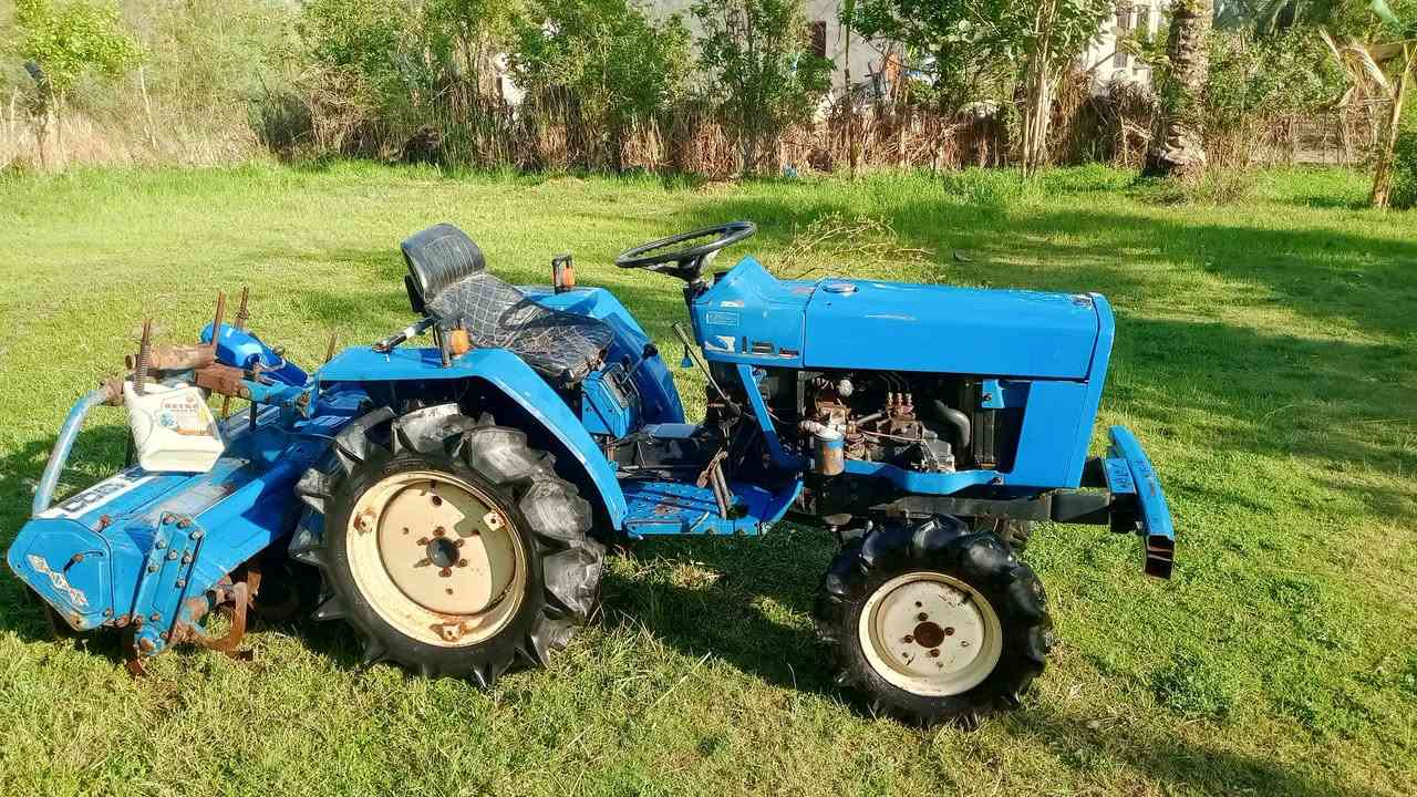 سلام عليكم كابوته ثلاثه بستم دبل كسن ماكان كربلاء الحسينية السعر 27ورقه***********
