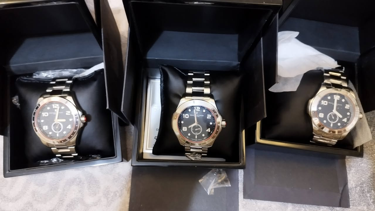 يالله  3 ساعات بيرناد اج ماير اسويسري جديد معه المرفقات الاصليه سعر القطعه 190$


**إذا كنت صاحب هذا الإعلان وتريد حذفه لأي سبب، رجاءا أرسل رسالة إلى الدعم الفني**