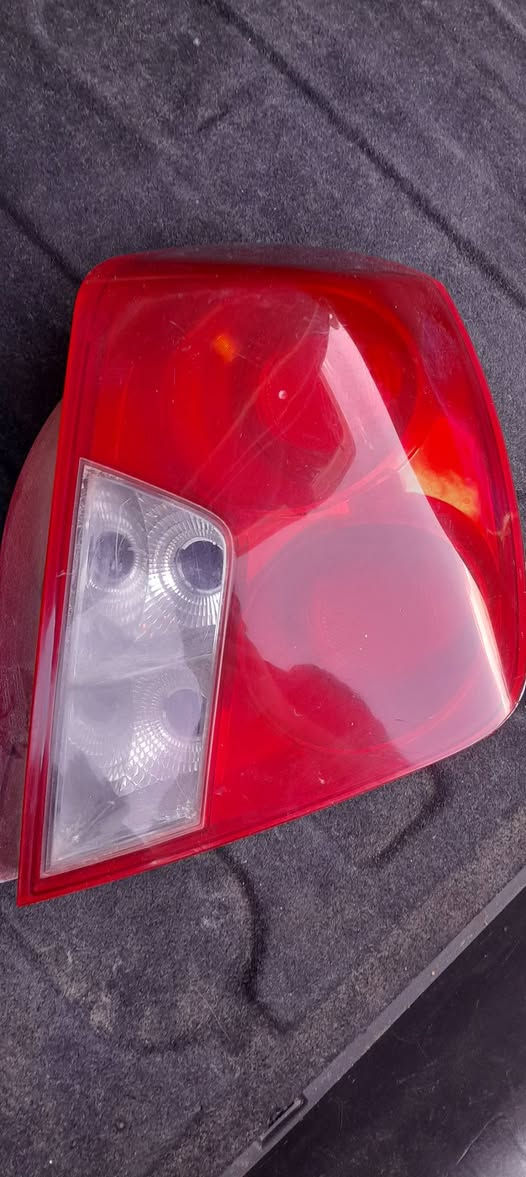 السلام عليكم بكلايت اوبتره ايمن للبيع سعر ٣٥ اصلي تفصيخ رقم الهاتف ***********
