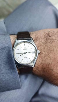 للبيع ساعة نيفادا درجة اولى سويسري فوول السعر ٧٥ رقم الهاتف, 077179489...