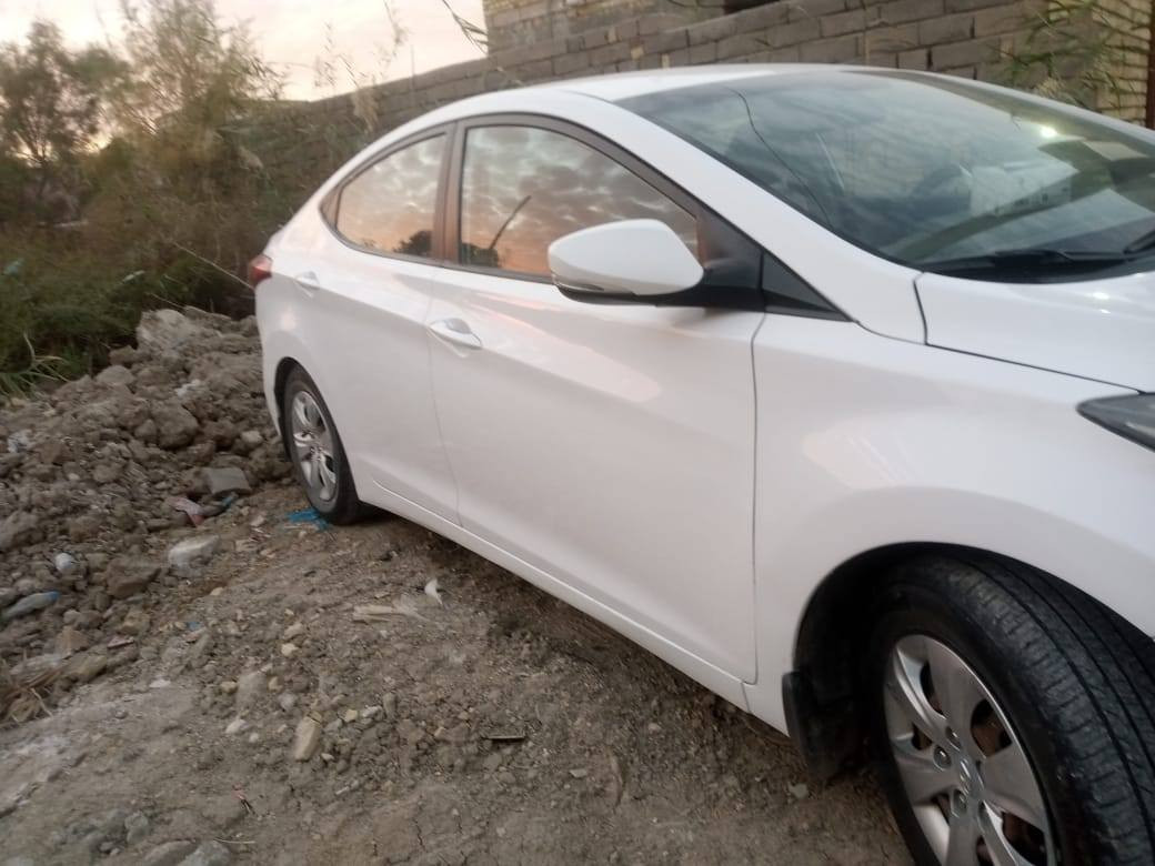 الانترا ذي قار خليجي2016 للبيع الصور والفحص داخل المنشور بيه تبخير قليل بالمكينه السعر ١٢٠ الاتصال علا *********** واتساب***********
