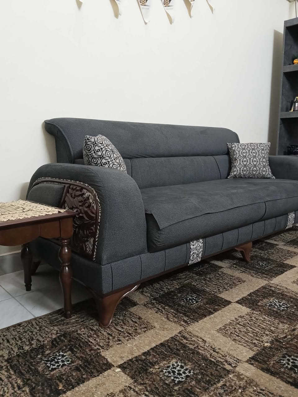 للبيع 10 مقاعد الله شاهد جديد 700 وبي مجال


**إذا كنت صاحب هذا الإعلان وتريد حذفه لأي سبب، رجاءا أرسل رسالة إلى الدعم الفني**