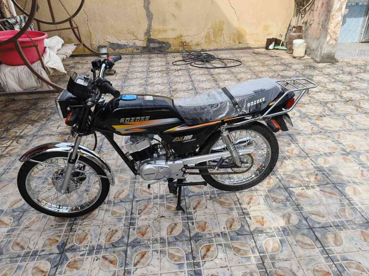 للبيع سازوكي باكستاني  موديل ذ2025 معرض نوار لباشا أوراق كامله  كهربيات كله شغاله مابيه كل نقص كفاله عامه ب كريزه مكاني حله محاويل علي بن الحسين سعر 1,100  وبيه مجال قليل    ***********
