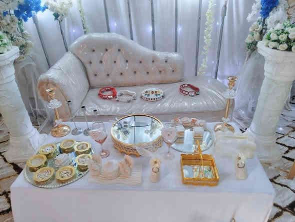 قضاء الحي
يدللون اهالي الحي 

مجمع عباس مندوب لتزين سيارات لاعراس والكوشات والجوادر 

العنوان 
ذي قار 
قضاء الفجر 
شارع الشطري 
***********
