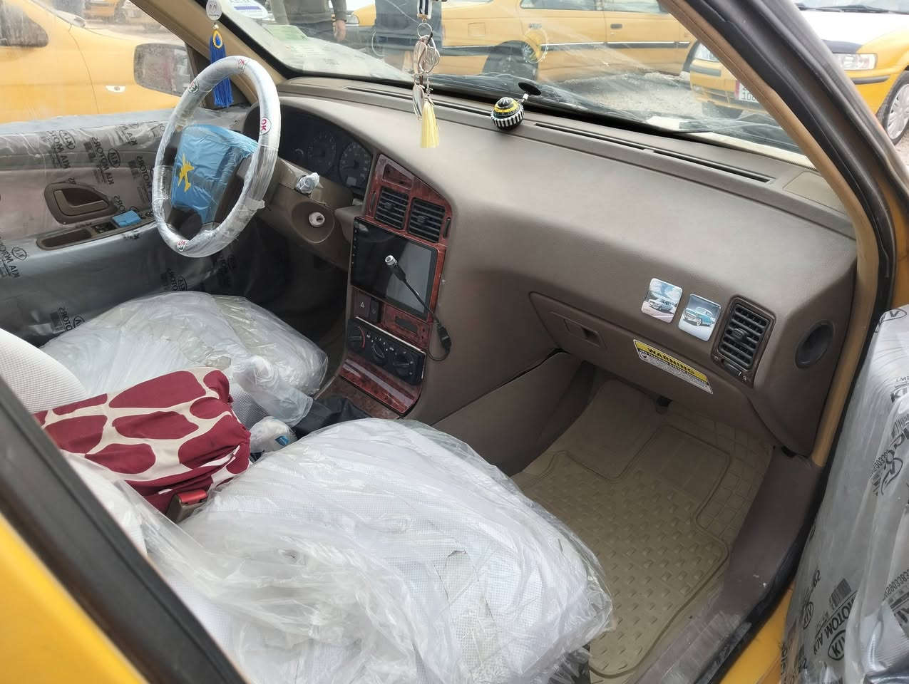 سلام عليكم سياره بيجو لميس موديل 15 سياره كفاله من الظربه من تبديل كير مكينه جدد  دوشمه تبريد ثلج خير من الله صدر امامي خلفي جديد سياره بسمي مكاني بل حسينيه مال راشديه تصال بل رقم *********** سعر 45 بيهة مجال
