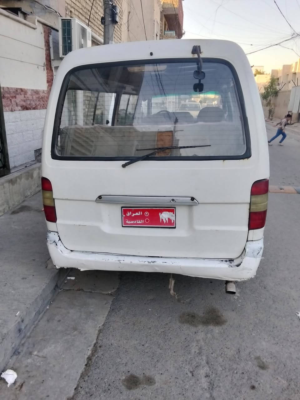 سيارة فتون موديل 2010  مكانه بغداد الحيره الأولى وباقي تفاصيل الاتصال علا هذا الرقم ***********
