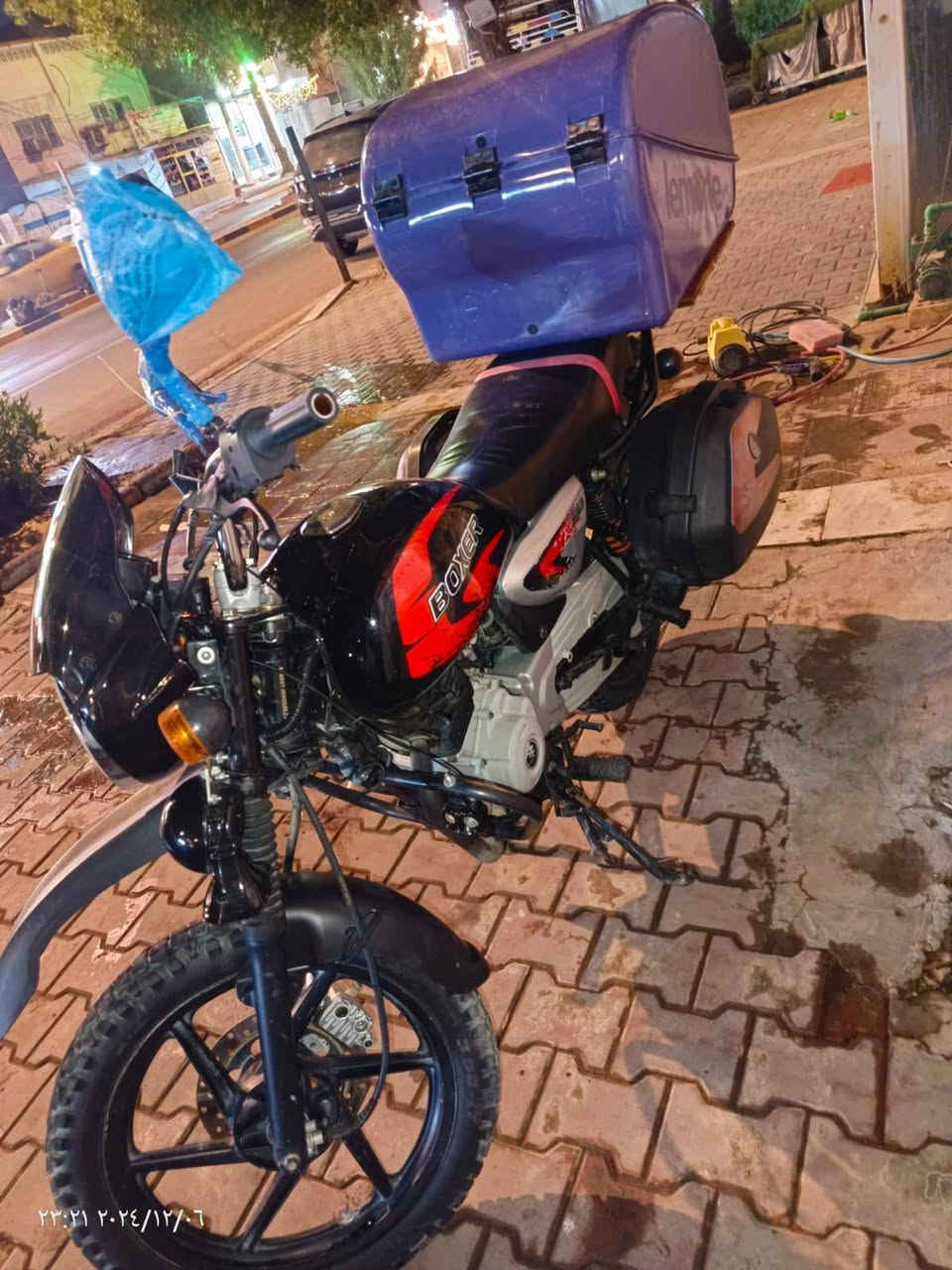 سلام عليكم دراجه بوكسر مرقم رقم نكليزي طالع باقي بس ستلام مجفت وكالة من عده صندوك بمليونين وبيهه مجال ***********
