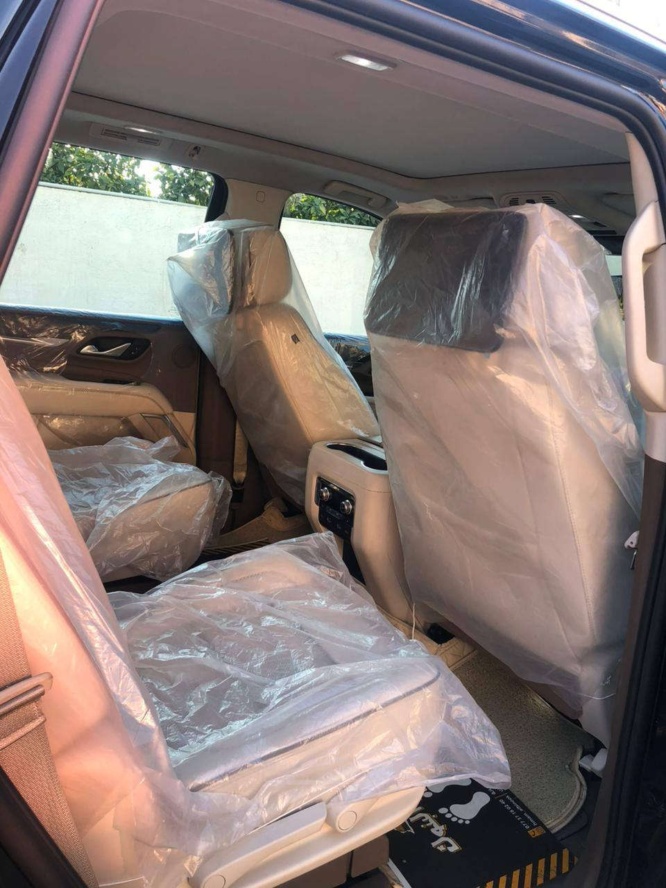 جسمي دنيالي موديل 2023 وكالة المنصور ماشية 46 موصفاته معروفه السيارة مكفولة عدا طعجة صغيرة راجعه بي ديار وصار بيه كارت عل كد إصبع تقريبا بالباب الخلفي السيارة مغلفة بي بي إف 20 ورقة مكينه وكير ما مفتوح والسيارة جديدة السعر 53 وبيه مجال وهذا رقمي الشراي يتصل ***********
