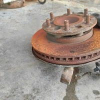 نيسان يورفان • فان