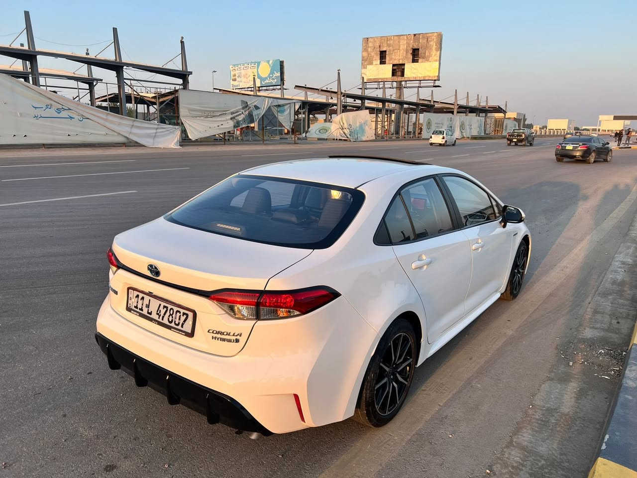 السلام عليكم للبيع كورلا2023صيني شكل الامريكي ال(S)تجي فووول الفول
اخذناها زيرو ونطخت عدنه باب سايق صبغ وبجاملغ خلفي بارد السياره جديده بمعنه الكلام ماشيه24الف 
مابيه اي نقص جاهزه للاخير
وصور لطخه عندي موجوده علخاص
السعر145وبيه مجال
***********
